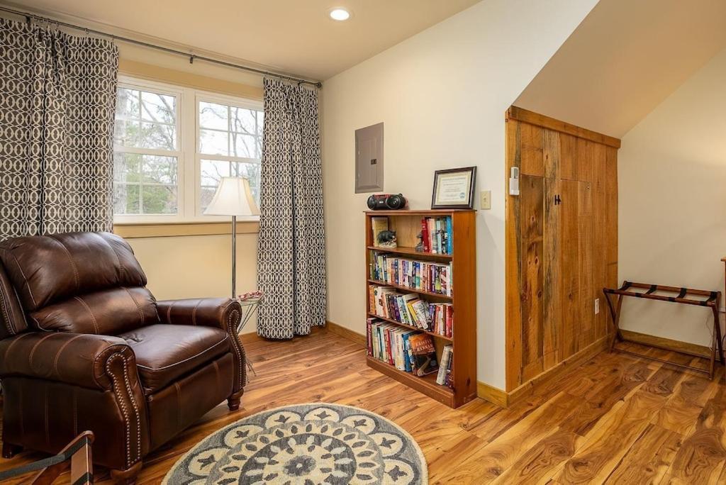 Mockingbird Mountain Spa And Retreat Luray Esterno foto
