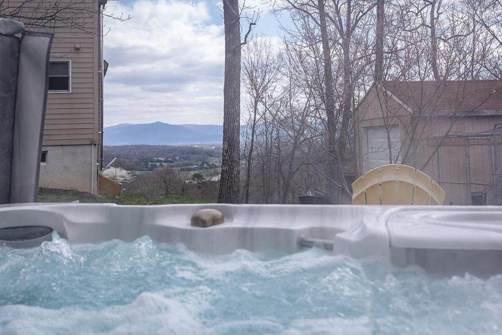Mockingbird Mountain Spa And Retreat Luray Esterno foto